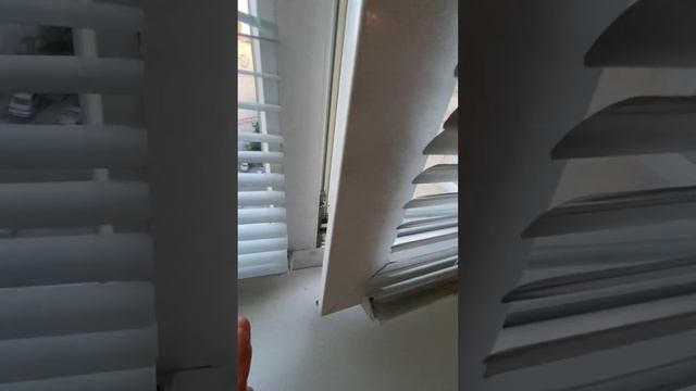 Не фиксируется створка при переходе в режим проветривания. На что обратить внимание? Ремонт окон…