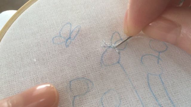 【簡単かわいい】蝶と花の刺繍 / Hand Embroidery ; Butterflies And Flowers