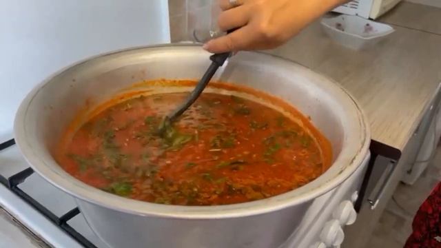 Итальянский соус с базиликом по семейному рецепту.