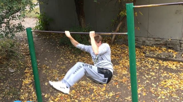 ТОП 10 ЛЁГКИХ И КРУТЫХ ЭЛЕМЕНТОВ ДЖИМБАРРА : ФИГУРЫ (Gimbarr, трюки на турнике)