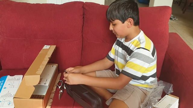 Sid Unboxing Our Newly Arrived Valve Steam Deck 512GB!