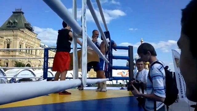 2012-05-24-бой на красной площади