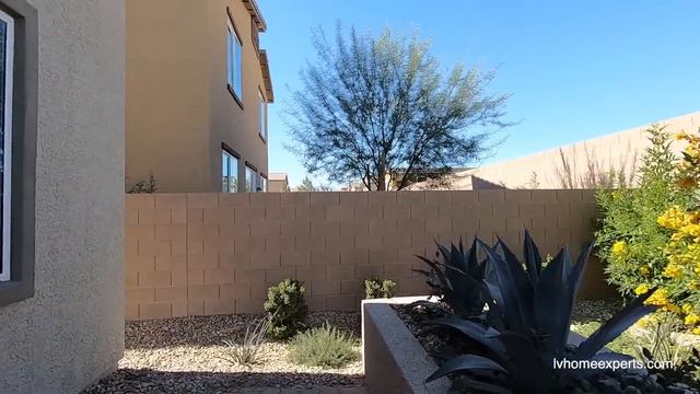 Home For Sale North Las Vegas 2,818 Sqft | $352K | 5 BDs | Loft Opt | 3 BA's | 2 Car | Pool Size Lo