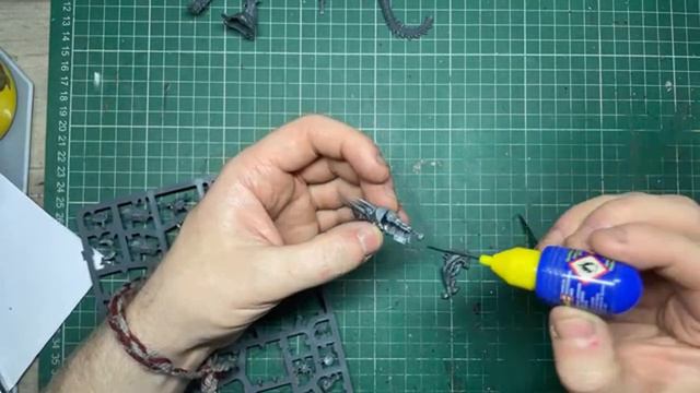 How To - Build The Warhammer 40k Variant Daemon Prince From The Slaves To Darkness Box Set