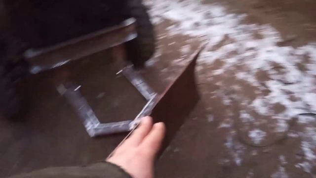 Отвал из газового баллона для самодельного минитрактора