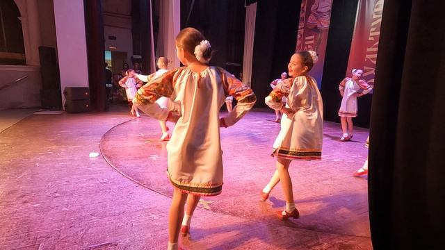 Конкурс танцевальных коллективов, Тула, октябрь 2023
Ромашки