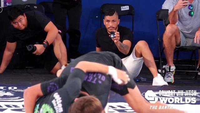 978c020df52d0abdb70ea81d2ac2a363