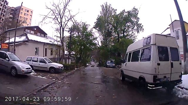 E2173e6d5345bbfa82802adf0f2c7763