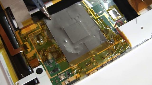 Планшет PiPO M1 в разобранном состоянии