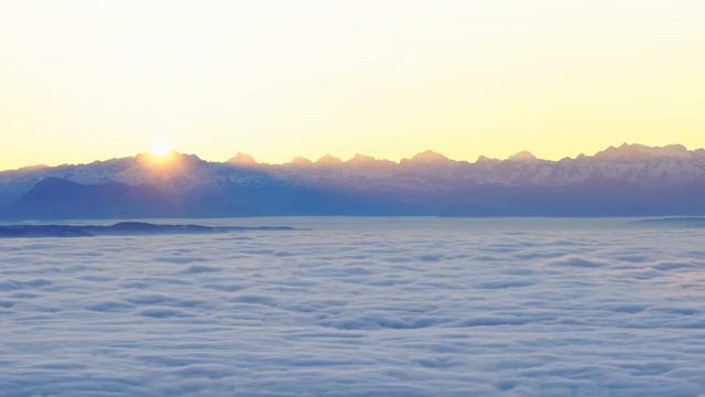 Расслабляющая музыка/ Полет в облаках !