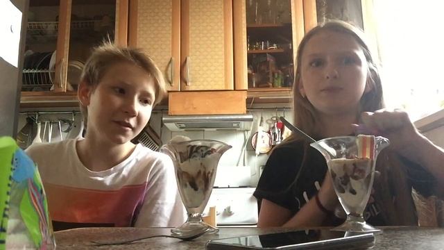 Челендж мороженое ?