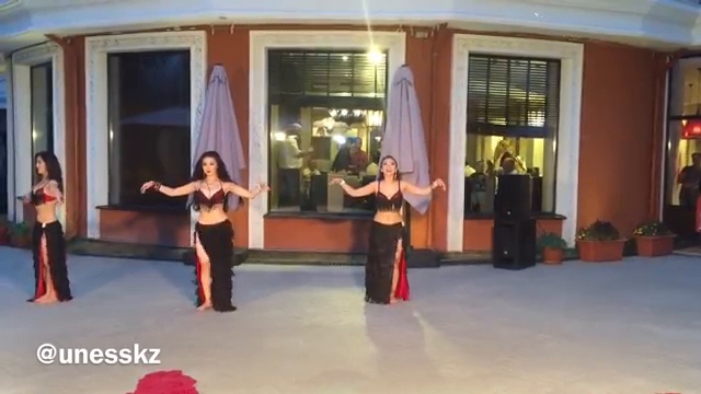 шикарный танец живота. Belly Dance