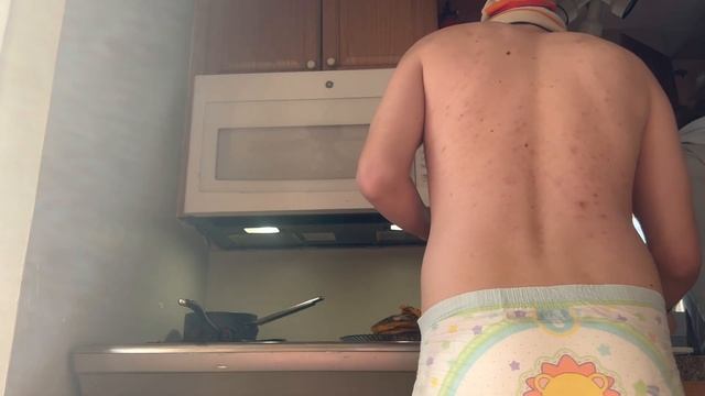 ABDL Messing Potato Pancakes In My Pampers Diapers
