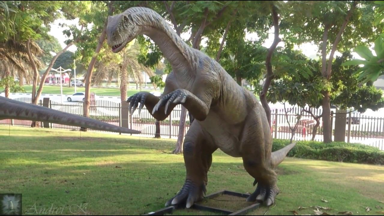 Динозавры в парке Дубая. (Dinosaurs Park Dubai.)