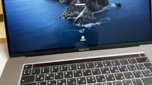 MacBook Pro16