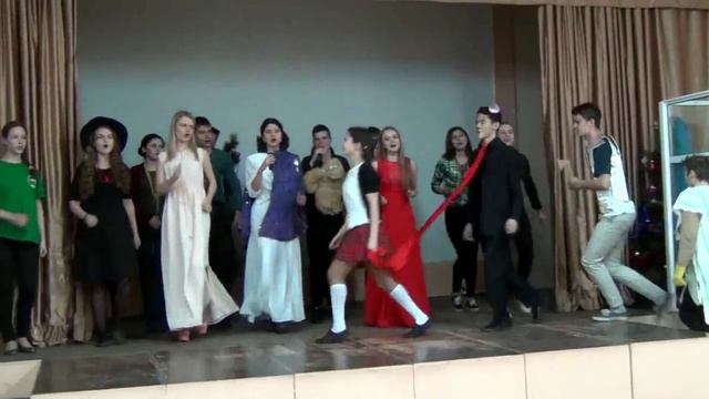 Волшебник изумрудного города - лицей 214, предновогодний карнавал 2015, 10г класс