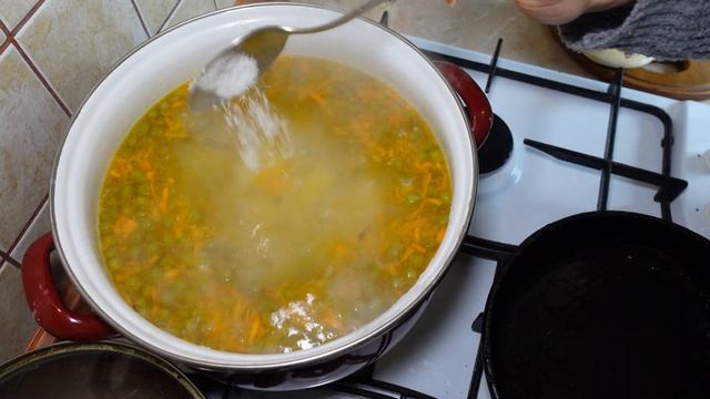 Суп із сардиною. Шкільна уха.