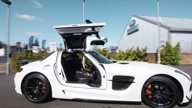 Mercedes SLS AMG Black Series - Driving Shots