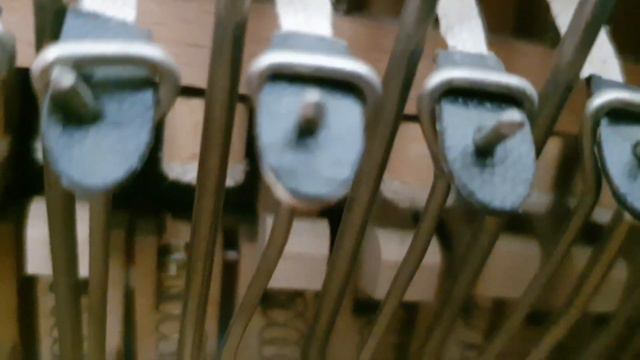 Реанимация старого пианино для родной школы