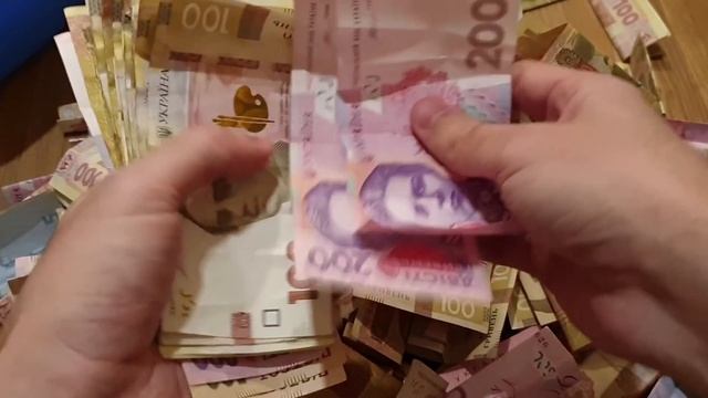 Антиквар открыл копилку жены БЛОНДИНКИ