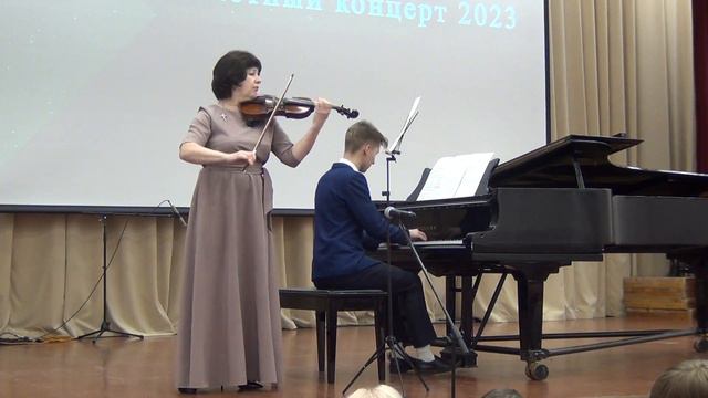 Отчётный концерт . Марина Гомулина, аккомпанирует Павел Антонов. Класс преподавателя Ш.Ш. Смирновой