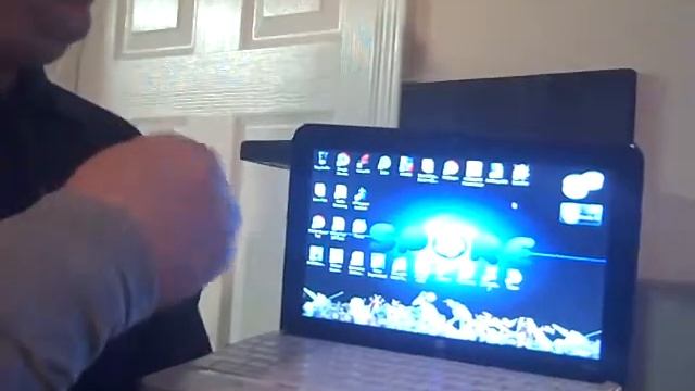 HP Mini 110-1135NR.AVI