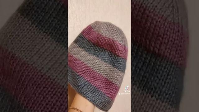 Шапочка бини спицами из ализе ангора голд