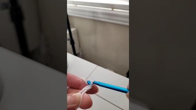 Crochet 101 - How To Make A Magic Circle The Easy Way