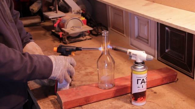 Оформление напитка в оригинальной таре. Гнем стеклянную бутылку!