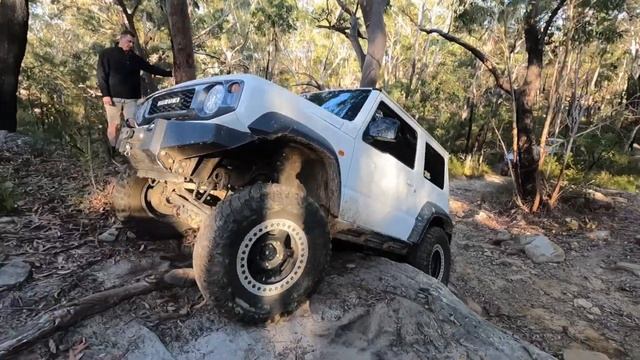 Rockcrawling Offroad Action Suzuki Jimny JB74 LN106  Hilux Landcruiser 75series And A Ford PART1