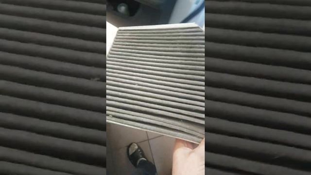 Замена фильтров Toyota и Renault