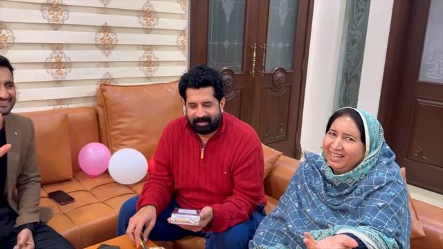 BaBa Ne 2 IPHONE 15 Pro Max ? Ke Unboxing Kardi ? | Kiya IPHONE Gift Mily? ? BaBa Food RRC