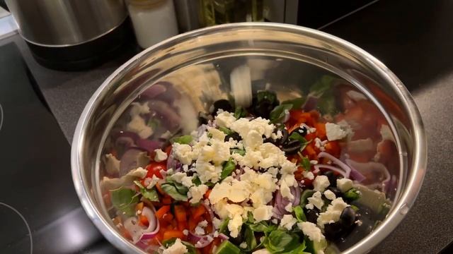 Салат с НУТОМ | яркий средиземноморский салат с шикарной заправкой!