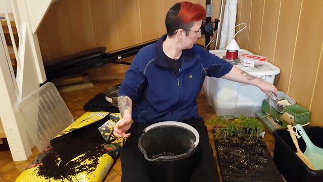 Trude Lever Livet - Såing Og Planting
