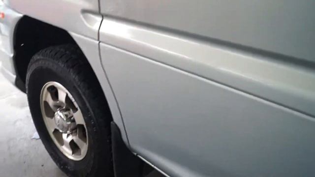 Vancouver Velocity Cars Ltd. : #15371 Mitsubishi Delica Chamonix (JDM 3.0 V6 GAS)