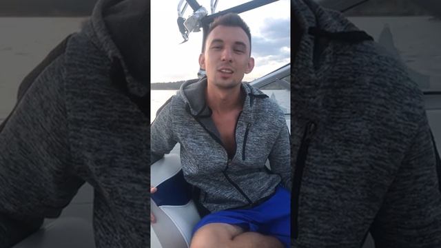 Что красит девушку Не яркий цвет помады