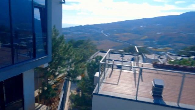 Коттеджный поселок премиум-класса в Ялте. Экопарк осенний FPV Commercial