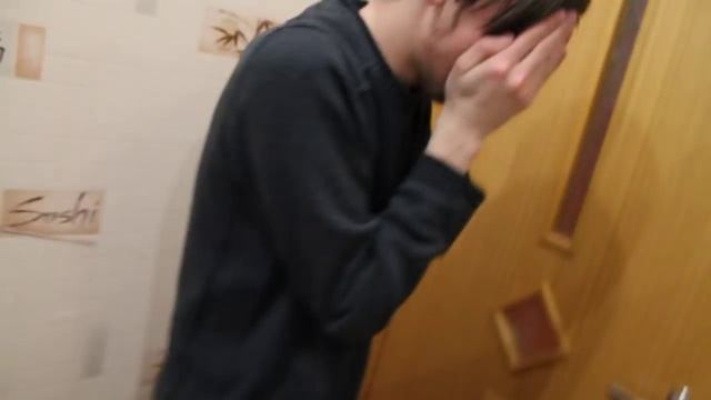 Настя писает ахаха