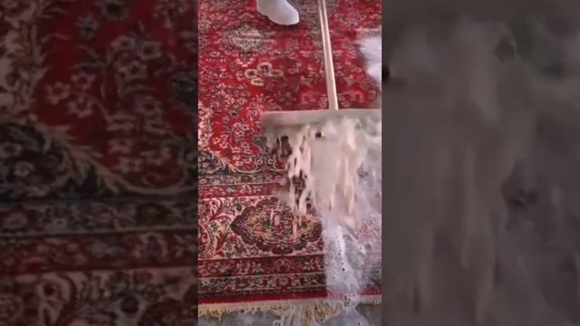 Поработай уже немного, а?! Хорош пялиться - завтра будет пятница, тогда и расслабимся ???