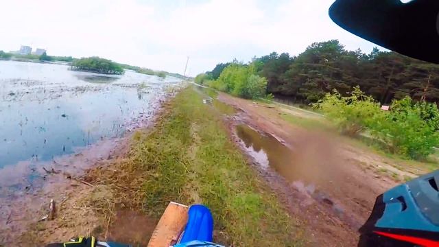 На мотоцикле по воде 2020