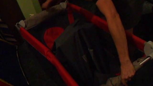 Rozkładanie łóżeczka Babydesign Simple