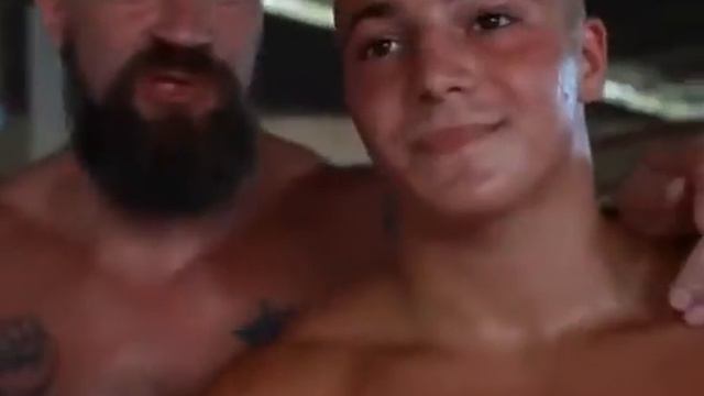 парню 16 лет   640x480