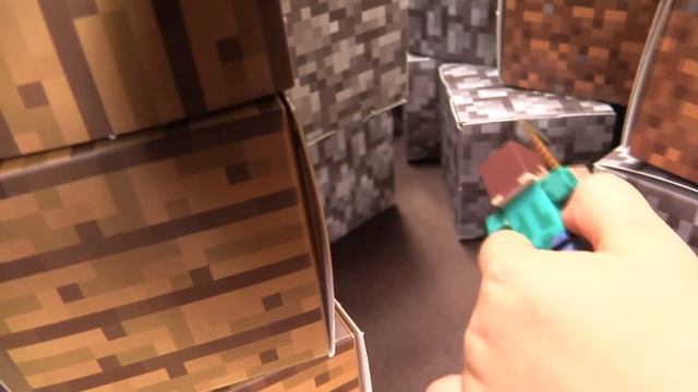 майнкрафт - Minecraft Toys - Стив строит печь!