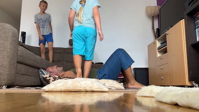 Скрипка и пресс