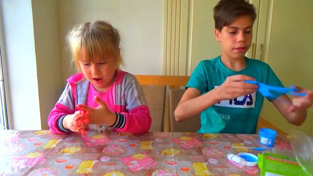 Жвачка для рук.Кирюха и Рикуля делают жвачку.Gum For Hands.Kiruha And Pikul Doing The Gum.