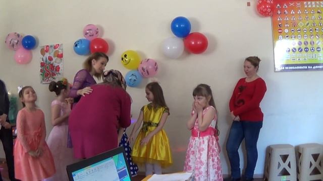 Утренник 8 марта (Лучики, Звездочки, Одуванчик)