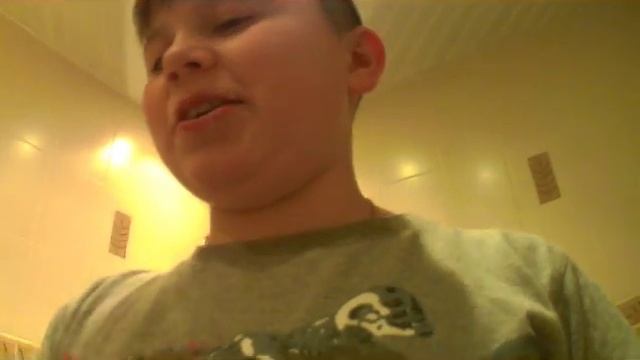 чистим зубы мылом