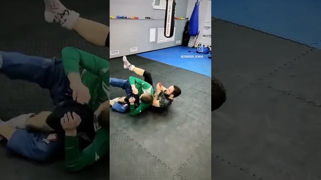 Грэпплинг / джиу-джитсу #некогдаобъяснять #bjj #борьба #бжж #грэпплинг #mma