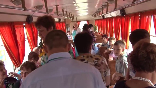 Ретро трамвай в честь годовщины ДомДаРа