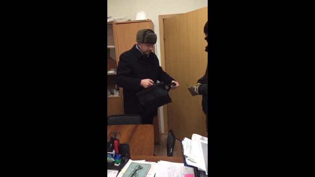 Задержание главы комитета по управлению городским хозяйством Заринска